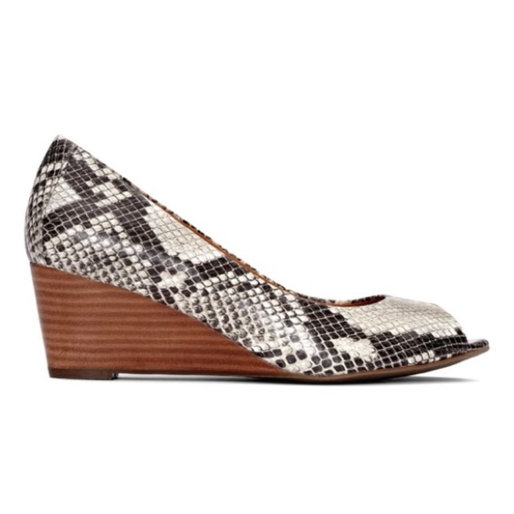 Vionic Snakeskin Wedges - Black and Cream